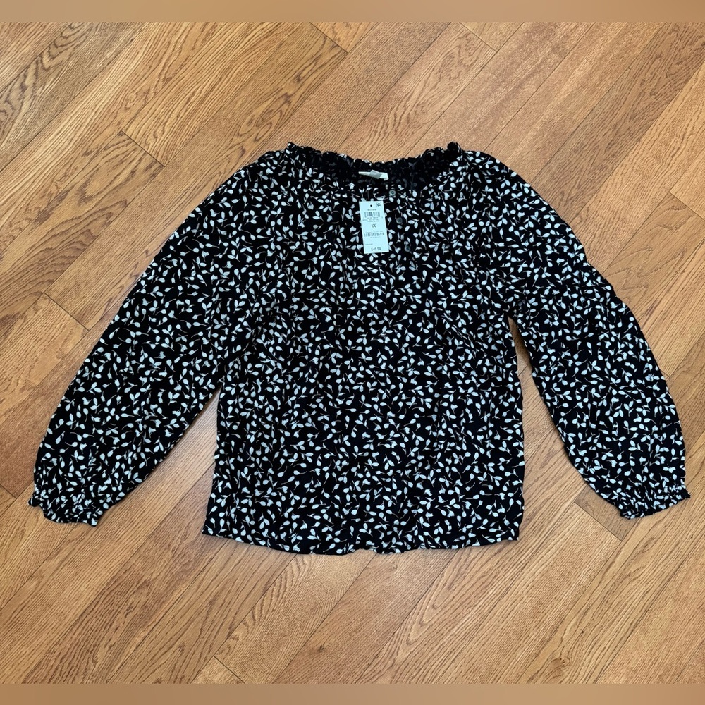 Style & Co. Black and White Leaf Print Blouse